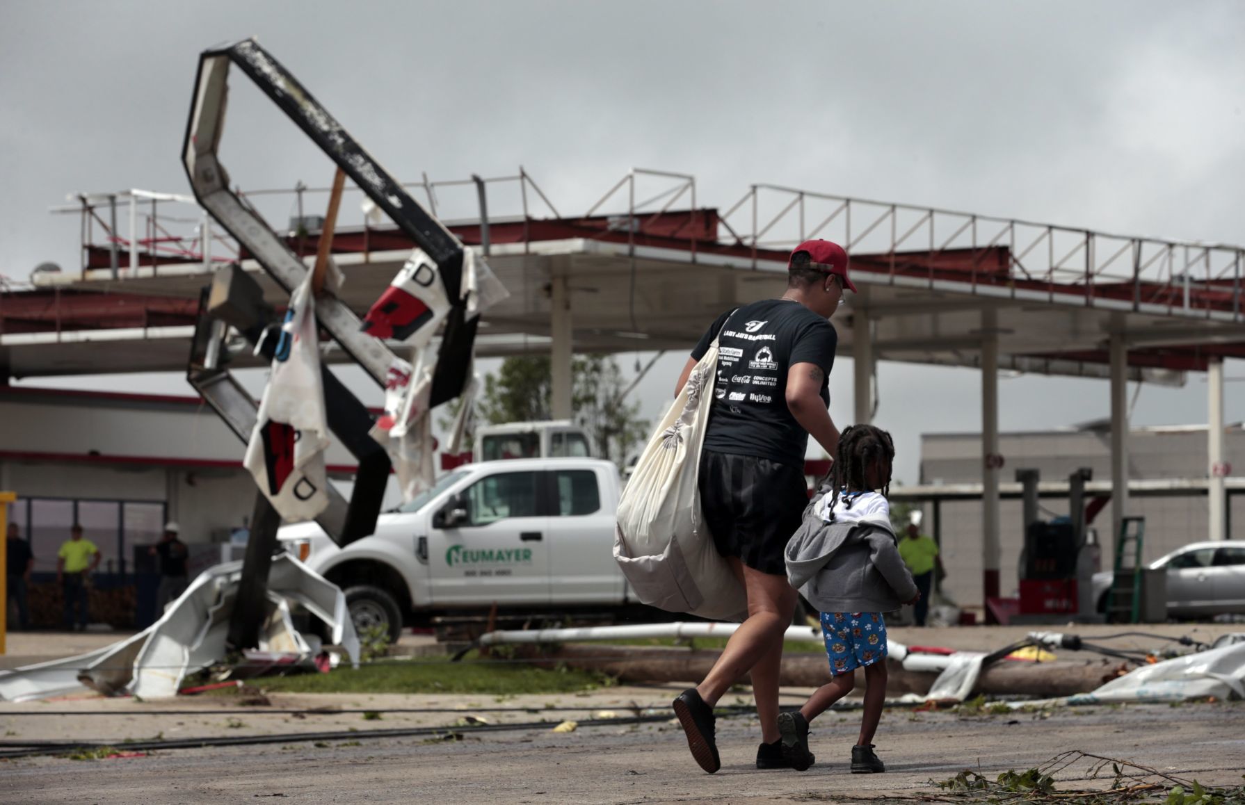 Tornado rips through Jefferson City